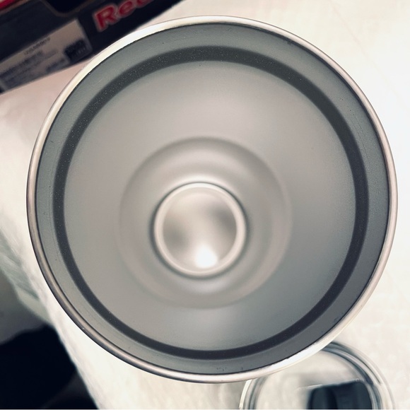 YETI Rambler 30 oz Tumbler With Magslider Lid -
RARE OG DUCK CAMO 1.0 - Picture 4 of 6